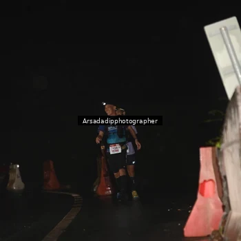 Runner Photo 9057990