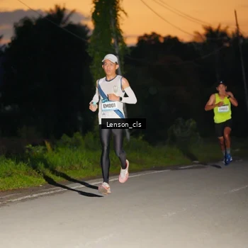 Runner Photo 9062754