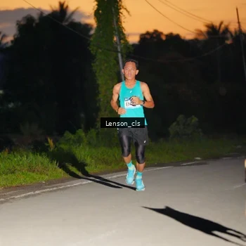 Runner Photo 9062757