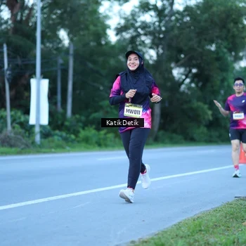 Runner Photo 9063680