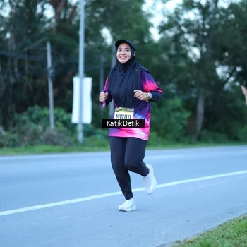 Runner Photo 9063681