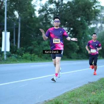 Runner Photo 9063685