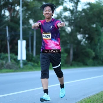 Runner Photo 9063693