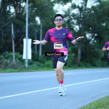 Runner Photo 9063701
