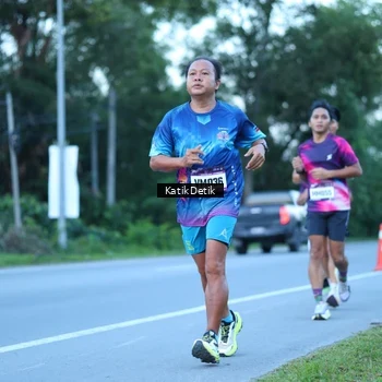 Runner Photo 9063706