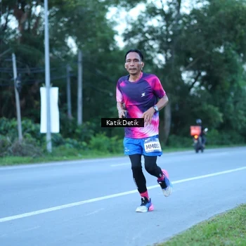 Runner Photo 9063716