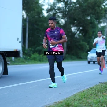 Runner Photo 9063729