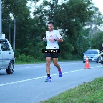 Runner Photo 9063737