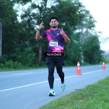 Runner Photo 9063752