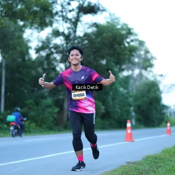 Runner Photo 9063758