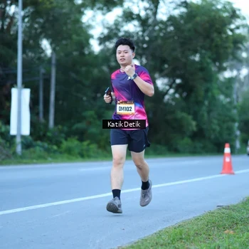 Runner Photo 9063775
