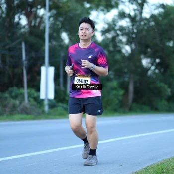 Runner Photo 9063780