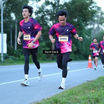 Runner Photo 9063784