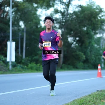 Runner Photo 9063786