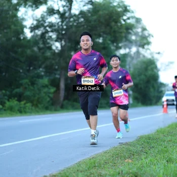 Runner Photo 9063791