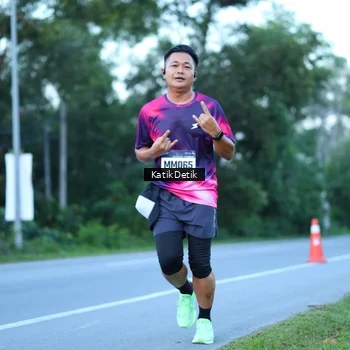 Runner Photo 9063804