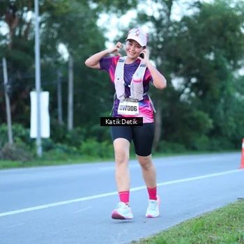 Runner Photo 9063812
