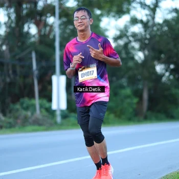 Runner Photo 9063815
