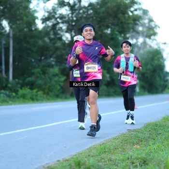 Runner Photo 9063825
