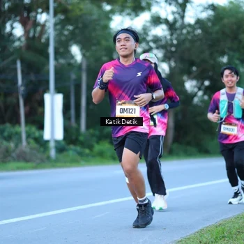 Runner Photo 9063826