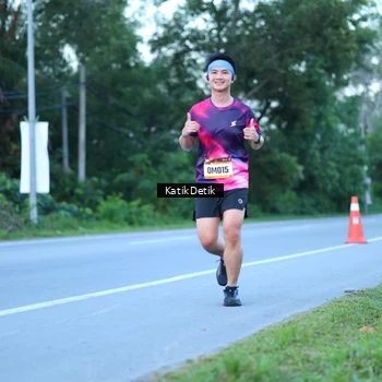 Runner Photo 9063833