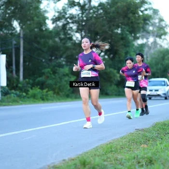 Runner Photo 9063841