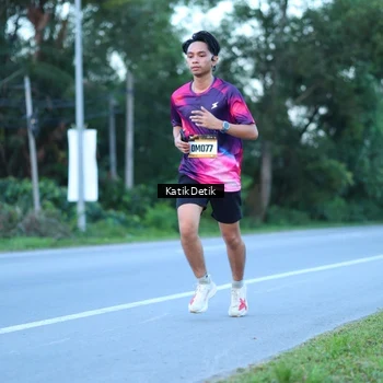 Runner Photo 9063848