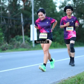 Runner Photo 9063849
