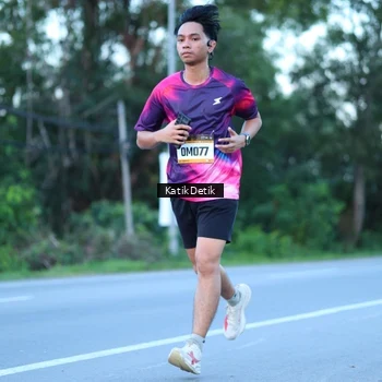 Runner Photo 9063851