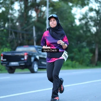 Runner Photo 9063859