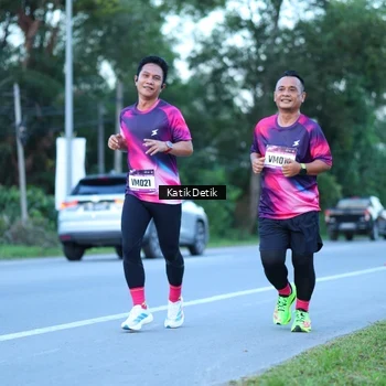 Runner Photo 9063863