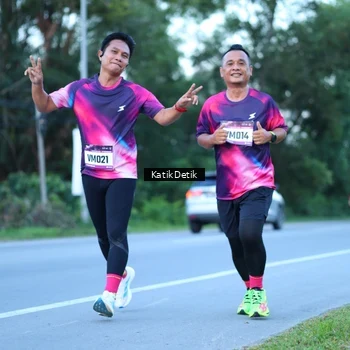 Runner Photo 9063866