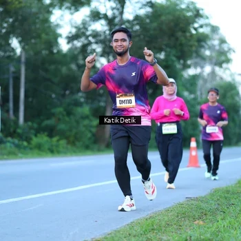 Runner Photo 9063868