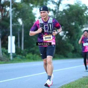 Runner Photo 9063882