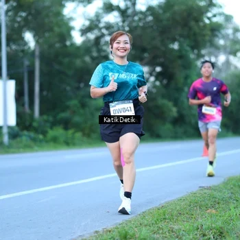 Runner Photo 9063887