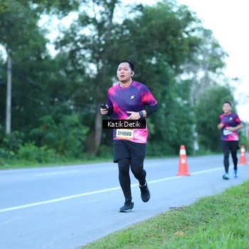 Runner Photo 9063891