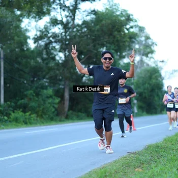 Runner Photo 9063919