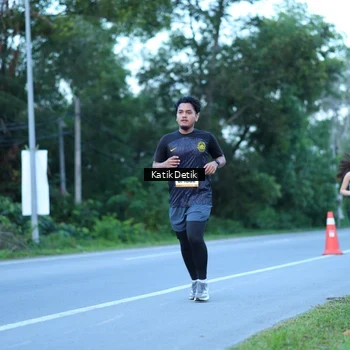 Runner Photo 9063928