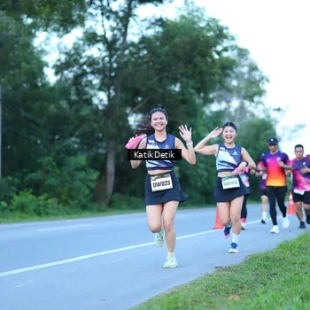 Runner Photo 9063929