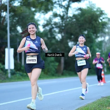 Runner Photo 9063936