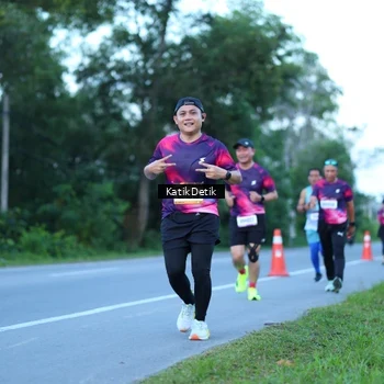 Runner Photo 9063948