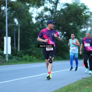 Runner Photo 9063950