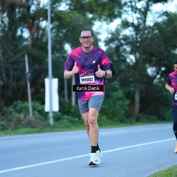 Runner Photo 9063975