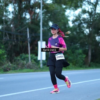 Runner Photo 9064014