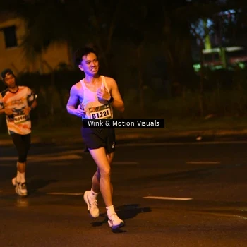 Runner Photo 9064395