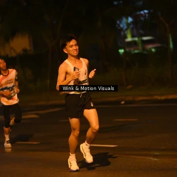 Runner Photo 9064403