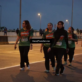 Runner Photo 9067123