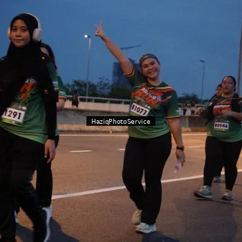 Runner Photo 9067537