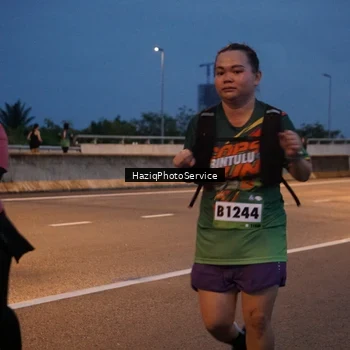 Runner Photo 9067992