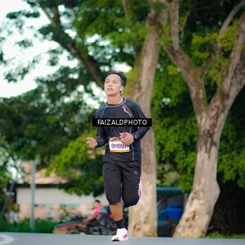 Runner Photo 9069435